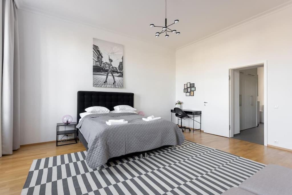 Franz 24 - Typical Viennese Apartment In The Heart Of Vienna Luaran gambar